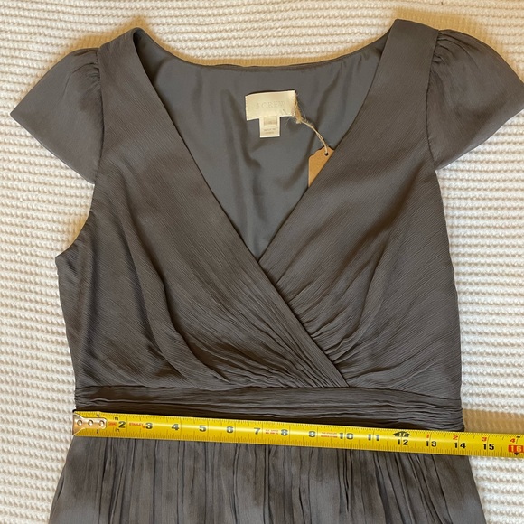 Like New. 100% Silk Ruched Chiffon Dress. Deep Taupe Size 8 Mirabelle - Picture 13 of 16